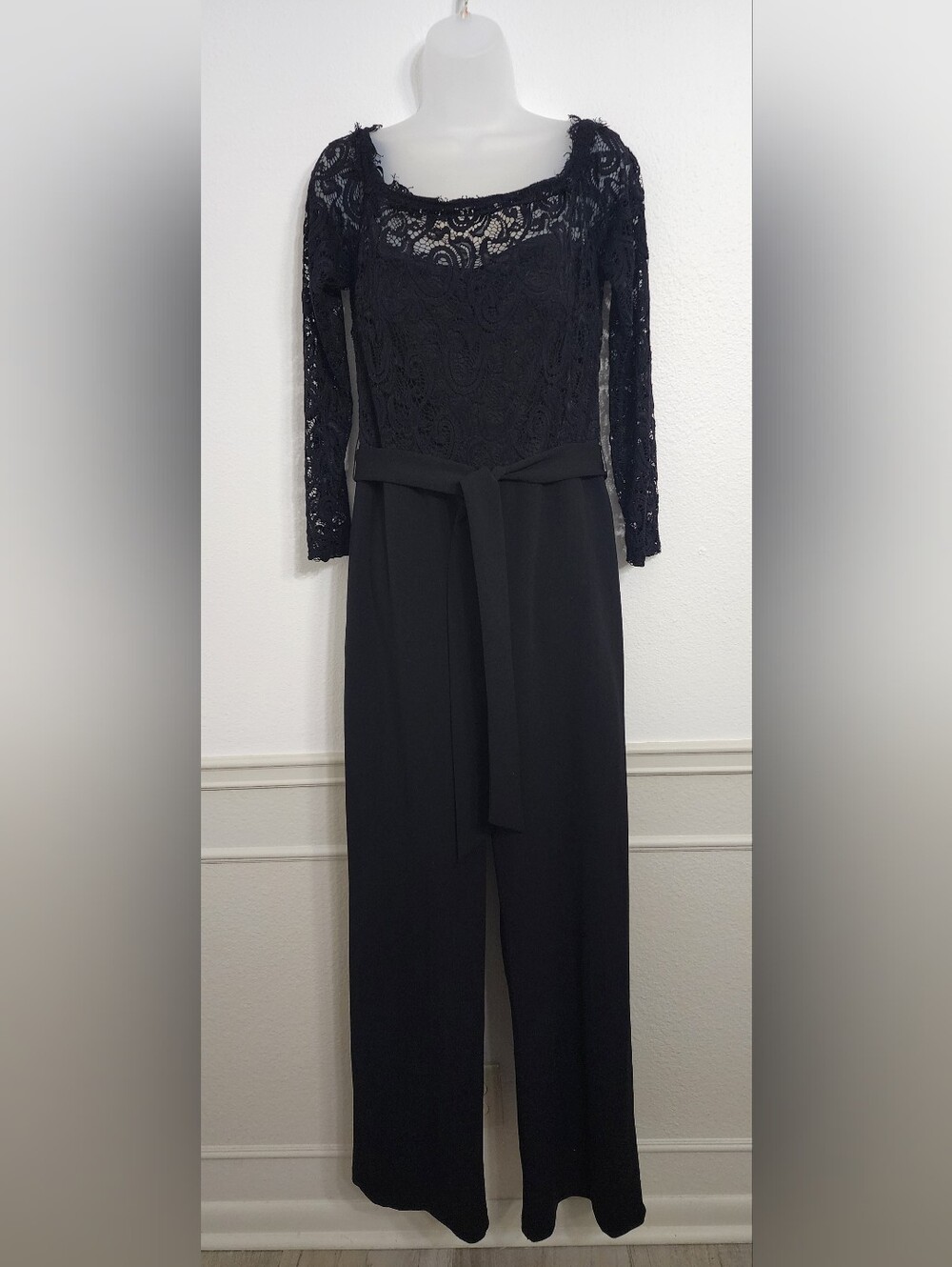 Premier Amour Elegant Black Lace-Top Wide-Leg Jumpsuit with Sash 14